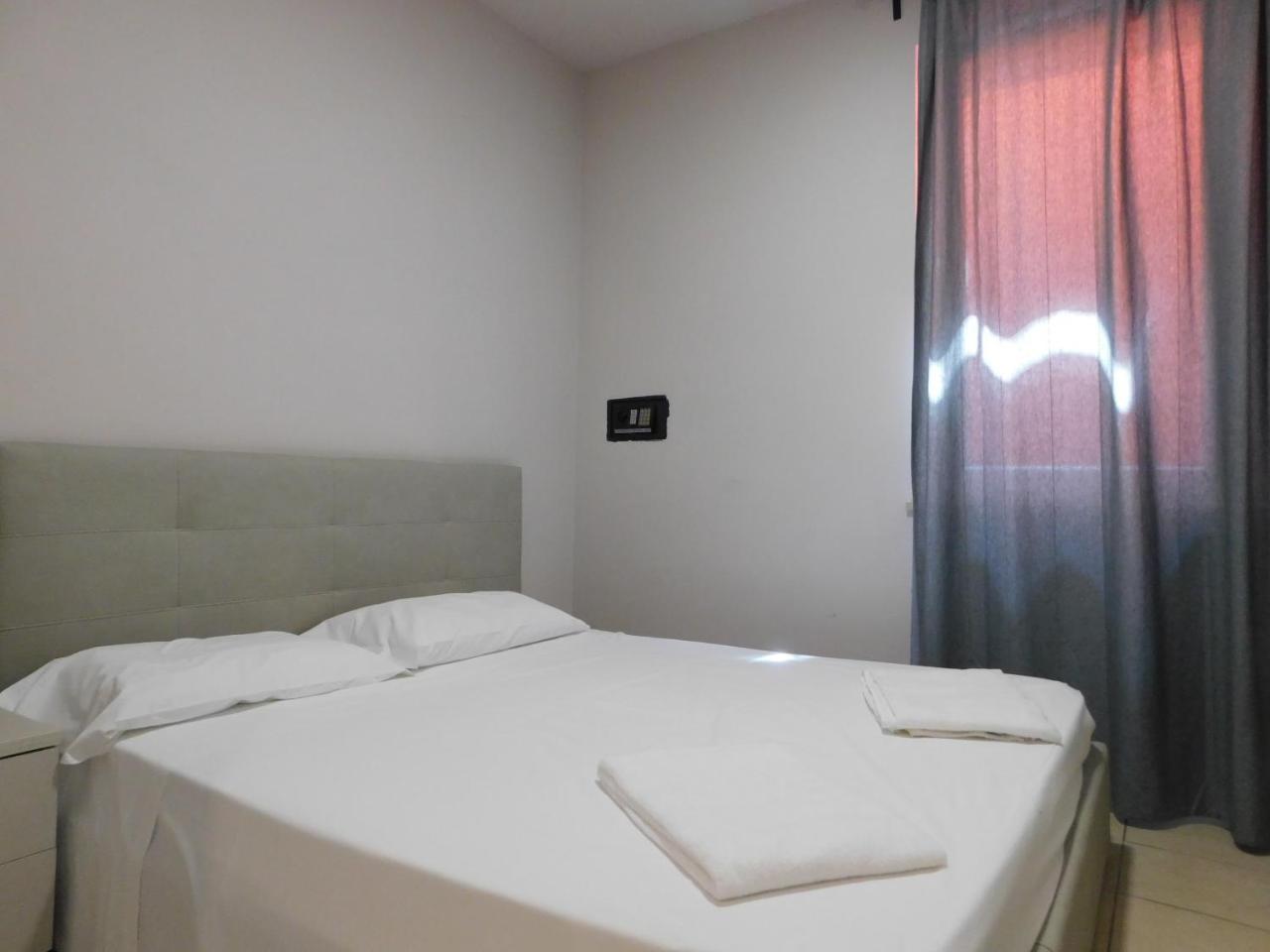 Holidays Residence Lazise Bagian luar foto